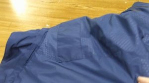 Ремонт куртки. Незаметная заплатка.