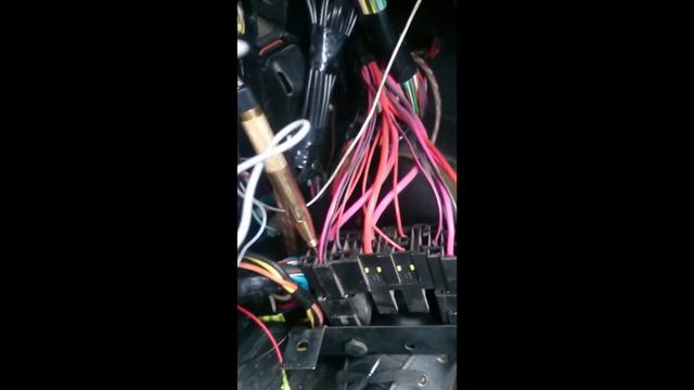 Установка USB кнопки на ваз 2113 2114 2115 от зажигания в заглушку на панели смотреть онлайн