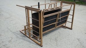 Станок для обрезки копыт козам Фаворит Голд от Шипмастер Станок для обрезки копыт козам