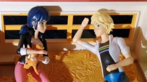 Маринетт, Адриан, Лука: страшилки в заброшенном доме