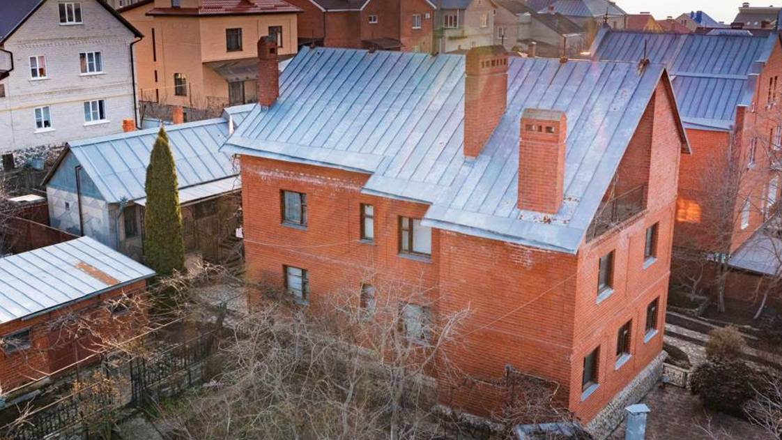 продаем дом 456.9 м2 на участке ИЖС, вблизи Пятигорска,  Ставропольский край, г. Лермонтов