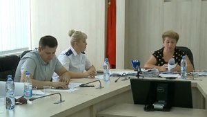 Заседание комиссии по делам несовершеннолетних и защите их прав