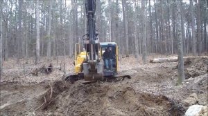 140 Volvo Excavator digging