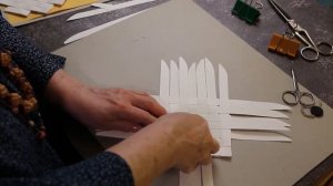 МБУ ДО «ДТДМ» Мастер-класс по берестяному плетению "Плетение подставки"