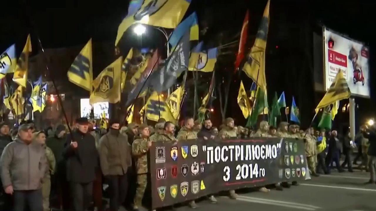 На Украине радикалы решили отметить "день добровольца"