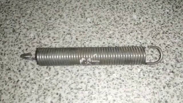 672.Пружина растяжения рулевой колонки (1797974) смотреть онлайн