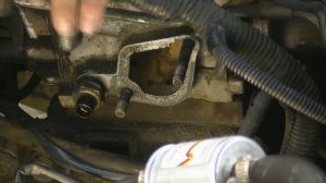 Замена термостата ВАЗ. Переход на пружинные хомуты с заменой патрубков системы охлаждения.