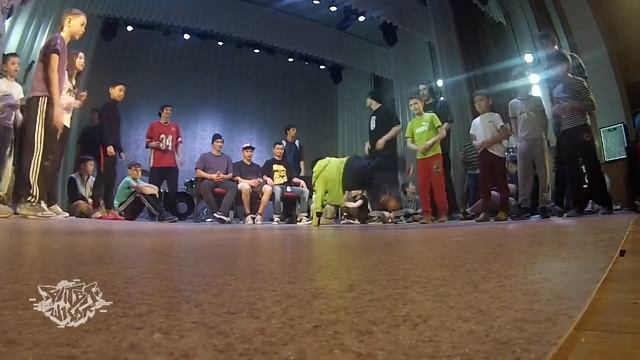 Битва_Школ_vol.6.Crew:semifinal-crewКазахстанVScrewKostaFlavor смотреть онлайн