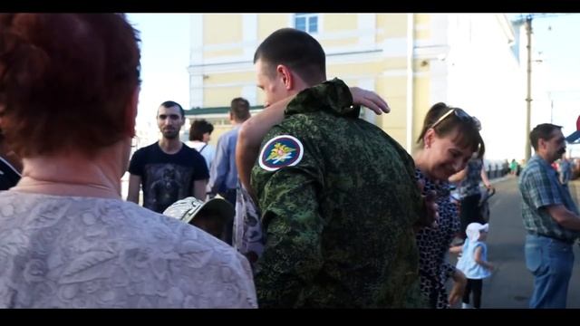 Дождалась из армии! ДМБ 2018 Встреча Оренбург смотреть онлайн