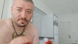 ГЕРМАН ЯГОДКА -- Я РАСКАТАЮ СИМОНОВА СЕРГЕЯ В БЛИН В БОЮ.