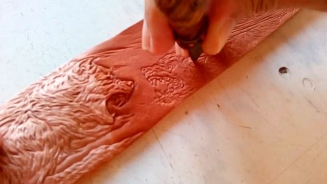 Тиснение гравировка резьба по коже