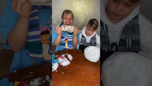 Снежные соревнования?Иван выигрывает) Не может быть! А ты в это поверил Напиши в комментариях?
