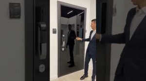 Обзор умной двери Electra Biometric с замком Samsung. Наш сайт https://portalle.ru/