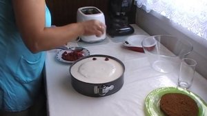 Муссовый торт . Муссовый торт рецепт . Творожный муссовый торт с малиной ,очень нежный и вкусный .