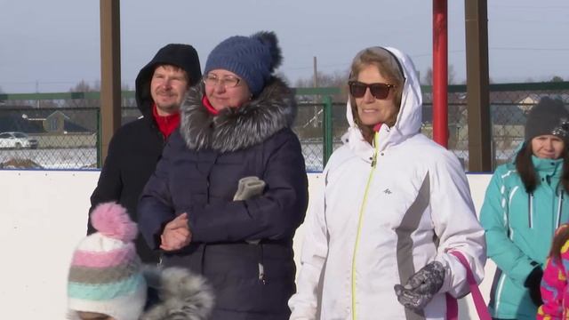 В деревне Куюки начал работать новый каток смотреть онлайн