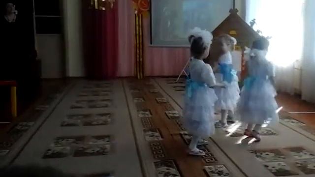 Танец "Синий платочек"