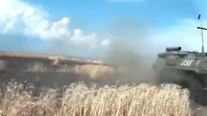 российский бтр бьет по натовскому м1