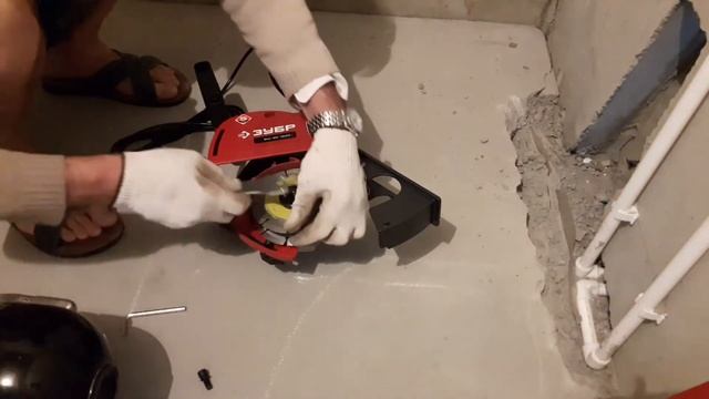 Штроборез ЗУБР ЗШ-30-1200 Т обзор, проверка в деле. смотреть онлайн