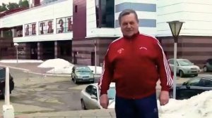 В паспорт мой не гляди