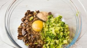 Мясной рулет из фарша с грибами