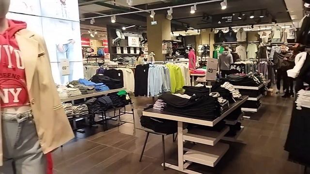 Влог: ТЦ Галилео Минск/ Какую одежду продают в Беларуси/Тренды весна-лето Беларусь/Где перекусить? смотреть онлайн