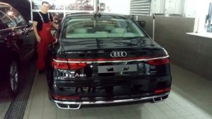 Новая Ауди А8 задние фонари