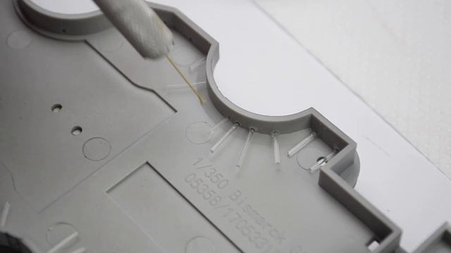 Installing LED lights in our model [1/350 Bismarck] смотреть онлайн