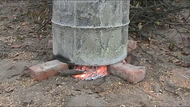 Как сжигать мокрые ветки и дрова. смотреть онлайн