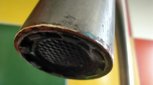 ЗАБИТ Кран _ ВОДА Из Крана ТЕЧЁТ Плохо _ Слабый НАПОР Воды Смесителя _ ПРОСТОЙ Способ ИСПРАВИТЬ