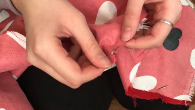 ШЬЮ ПИЖАМНЫЕ ШТАНЫ/ПЕРЕДЕЛЫВАЮ ФУТБОЛКУ/ ТАЙ-ДАЙ смотреть онлайн