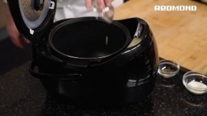 Борщ в мультиварке REDMOND RMC-M96