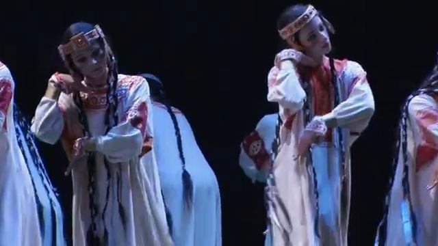 Стравинский. балет Весна священная. Тайные игры девушек смотреть онлайн