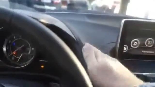Mazda 3 хэтчбек