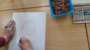Мастер-класс из цикла «Учусь рисовать». Рисунок «Любимая игрушка»
