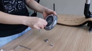 Light up wheel's magnetic core replacement instructions