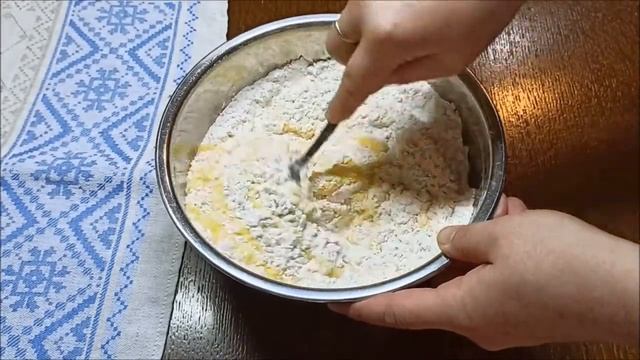 Вкусные сочники с творогом. Нежное рассыпчатое тесто и ароматная начинка.