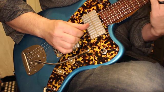 Waterslide Guitars Offset Ocean Turquoise, Mojo Dual FoilPickups, Descendant Vibrato+Staytrem Bridg смотреть онлайн