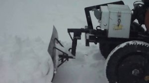 Минитрактор из мотоблока Добрыня на уборке снега