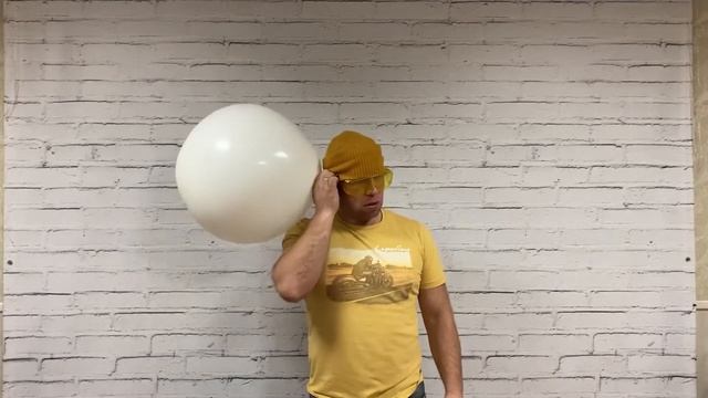 Финт ушами или как надуть воздушный шар любой частью тела смотреть онлайн