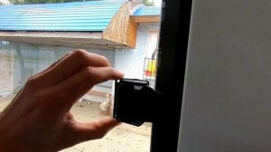 Как открыть окно в современном автобусе?