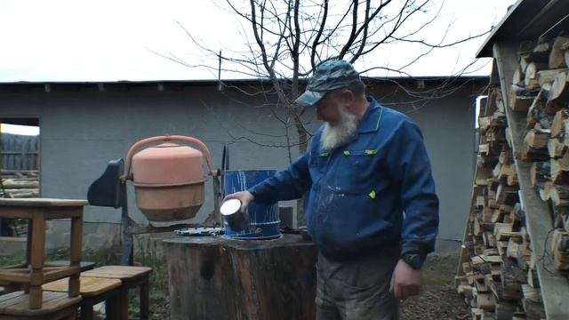 Полезный совет.Как сохранить краску в уже открытой банке. смотреть онлайн