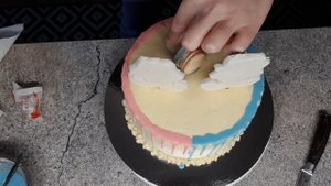 как украсить торт/ торт  на гендер пати