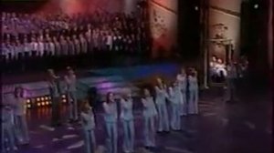 Большой детский хор - Крылатые качели.avi