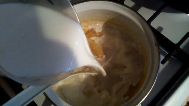 Картофельные зразы с фаршем под соусом Бешамель !!