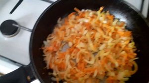 Горбуша на луково-морковной падушке?