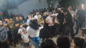 Туй дар Н. Хамадони Ракосара бинен Шарманда мекна