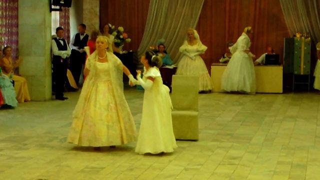 КАРАЧАРОВСКИЙ БАЛ. Сценка из "Летучей мыши" смотреть онлайн