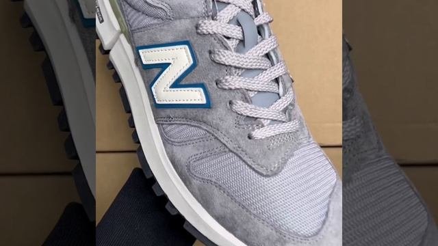 Новое поступление кроссовок New Balance 327, New Balance Rc 1300, New Balance 530