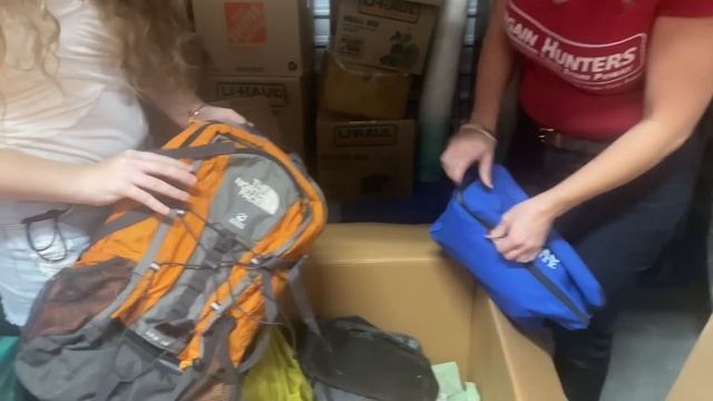 WE PAID $2000 for this Storage Unit full of Designer Clothing & A SAFE Wars Auction Abandoned смотреть онлайн