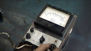 Прибор для измерения влажности древесины ЭВ - 2к  ( 1974г )